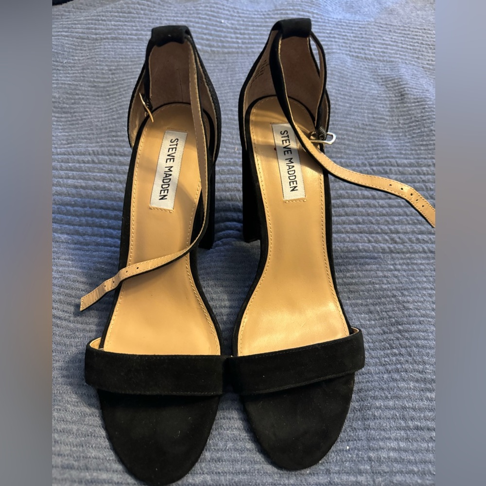 NWOT- Steve Madden Black Size 9 Ankle Strap Heels